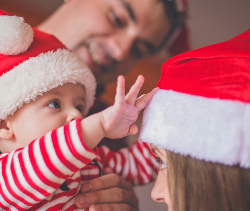 The best holiday gifts for pregnancy, new moms, new dads, and baby’s first Christmas